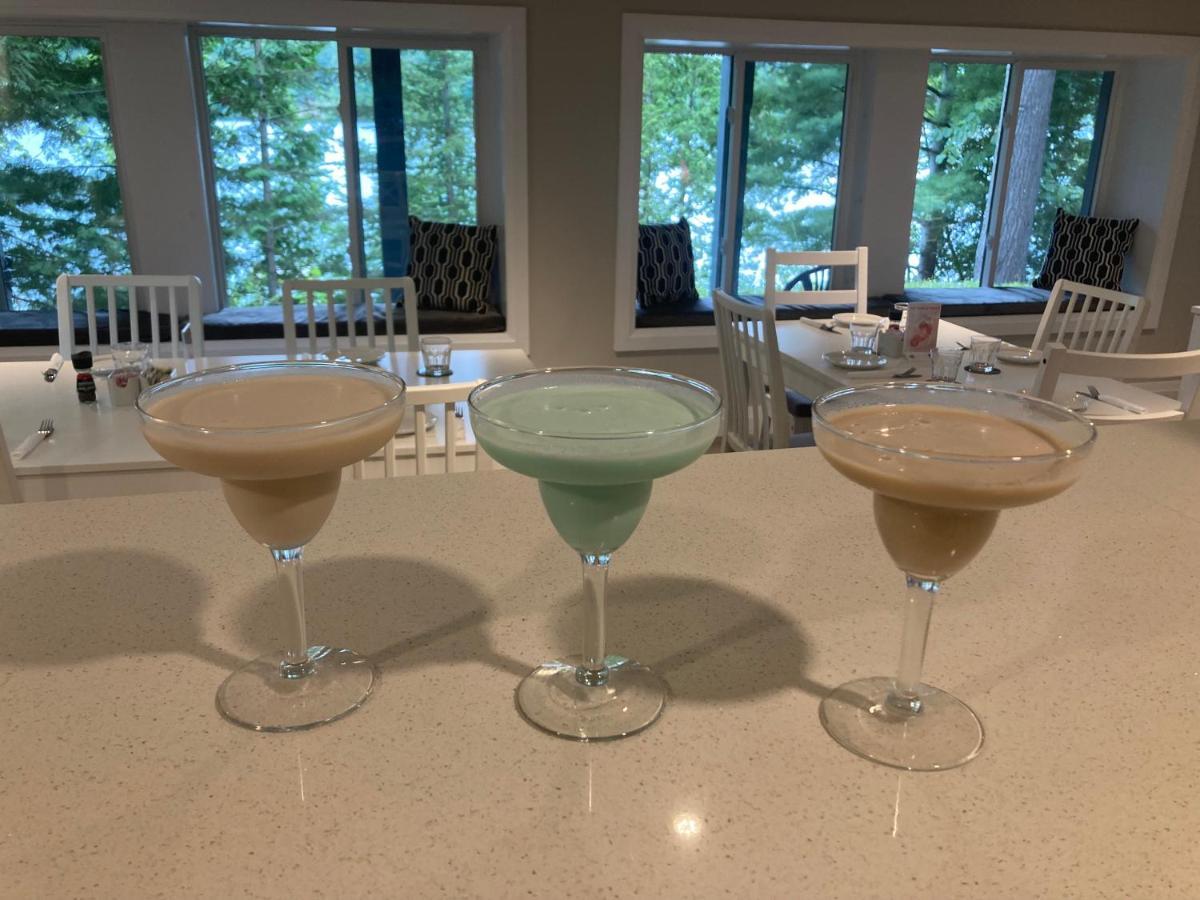 Somerset Lakeside Resort バンクロフト エクステリア 写真