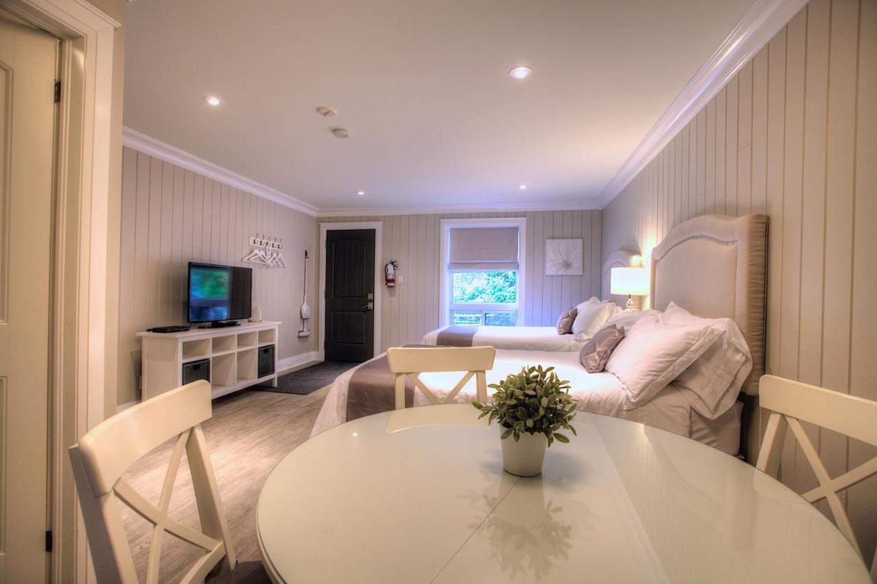 Somerset Lakeside Resort バンクロフト エクステリア 写真